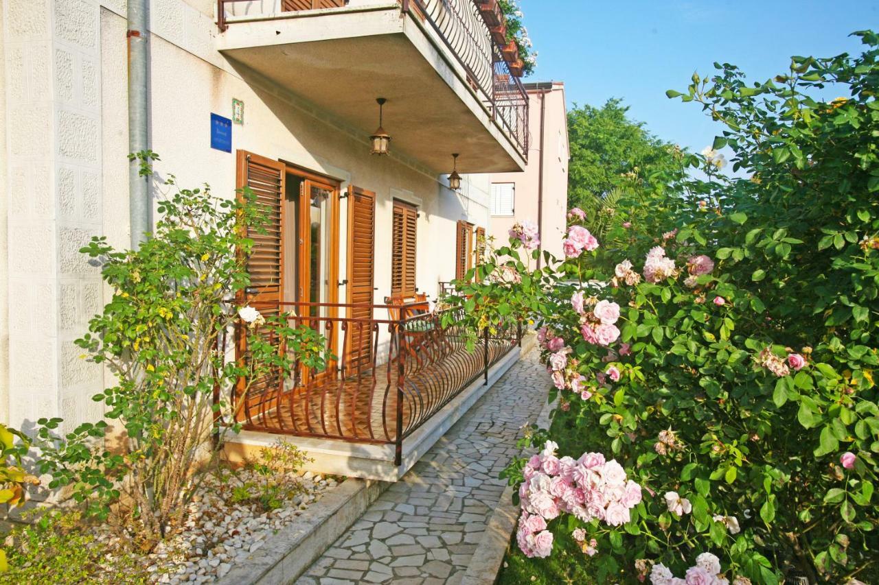 Apartments Maras Poreč Exterior foto